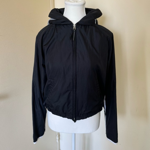3/$30 Nike Vintage Black Windbreaker - Picture 1 of 5